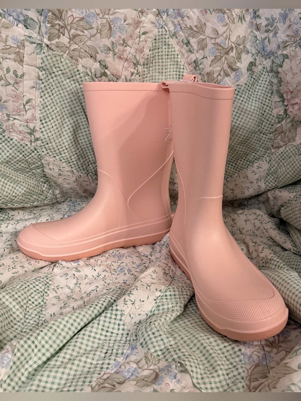 Cat & Jack Light Pink Kids Rain Mud Rubber waterproof garden Boots Blush/Andy